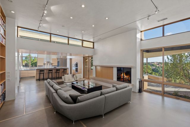 26 Bishops Dome Road, Santa Fe, NM 87506