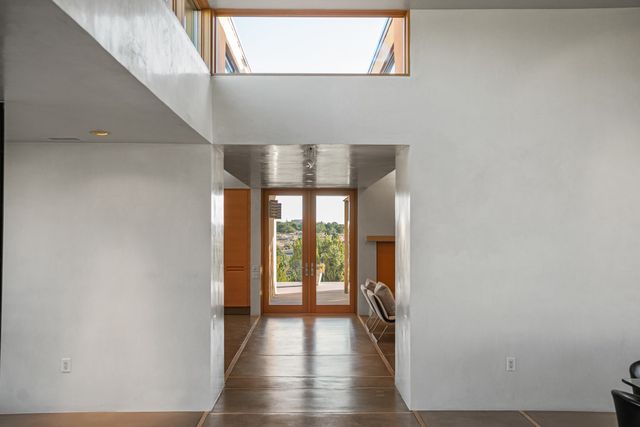 26 Bishops Dome Road, Santa Fe, NM 87506