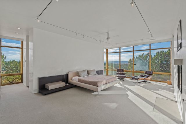 26 Bishops Dome Road, Santa Fe, NM 87506