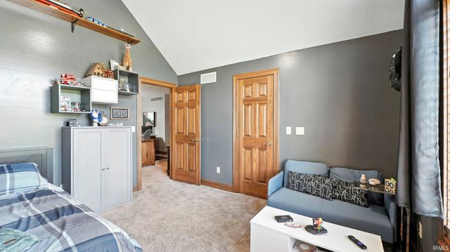 102 Greenhurst Court, Auburn, IN 46706