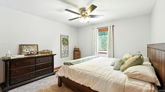 102 Greenhurst Court, Auburn, IN 46706