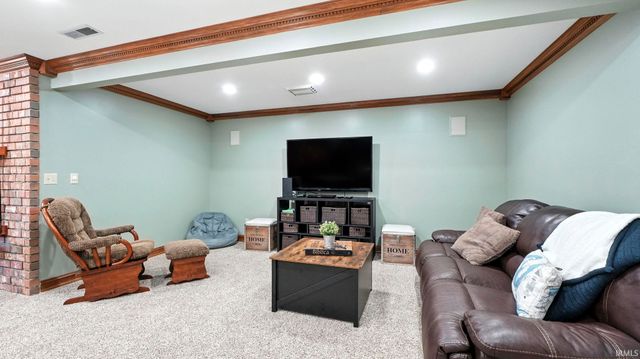 102 Greenhurst Court, Auburn, IN 46706