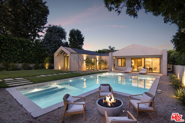 5056 Louise Avenue, Encino, CA 91316