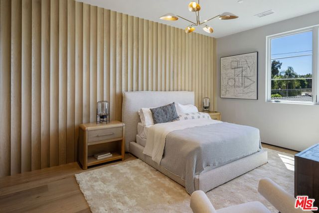 5056 Louise Avenue, Encino, CA 91316