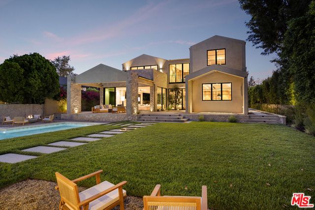 5056 Louise Avenue, Encino, CA 91316