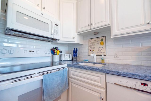 10811 San Luis Pass Road 2217, Galveston, TX 77554