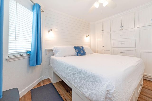 10811 San Luis Pass Road 2217, Galveston, TX 77554