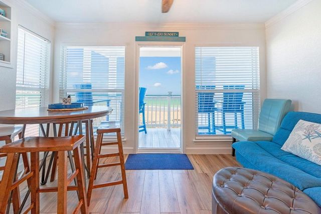 10811 San Luis Pass Road 2217, Galveston, TX 77554