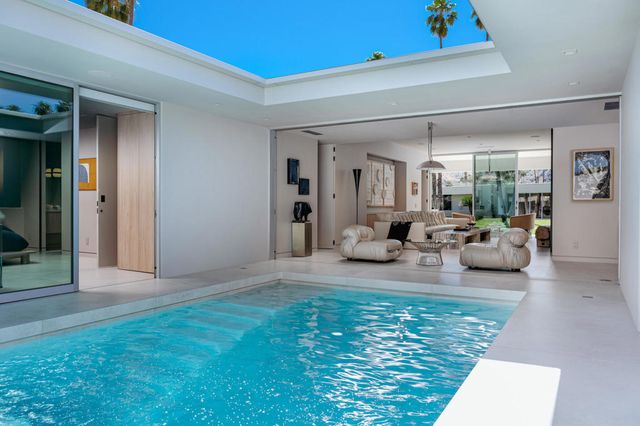 205 Desert Lakes Drive, Palm Springs, CA 92264