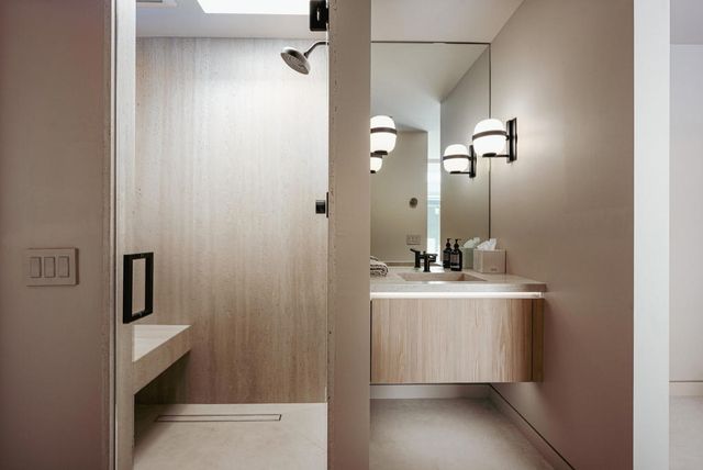 205 Desert Lakes Drive, Palm Springs, CA 92264