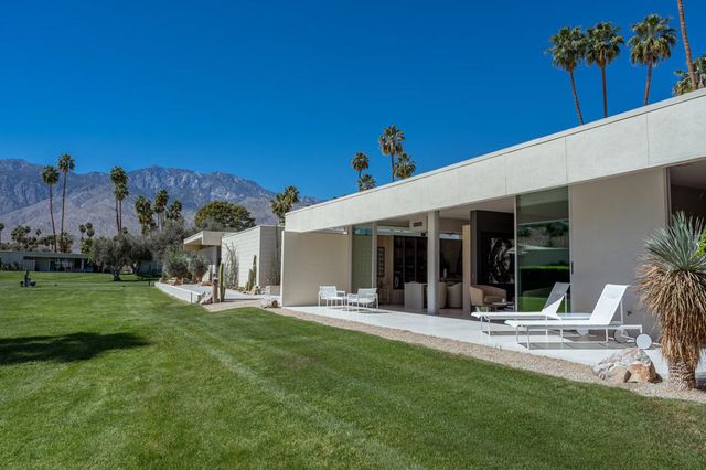 205 Desert Lakes Drive, Palm Springs, CA 92264