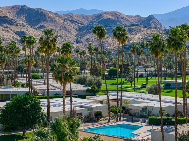 205 Desert Lakes Drive, Palm Springs, CA 92264
