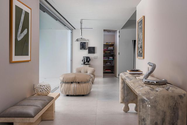 205 Desert Lakes Drive, Palm Springs, CA 92264