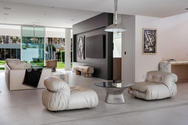 205 Desert Lakes Drive, Palm Springs, CA 92264