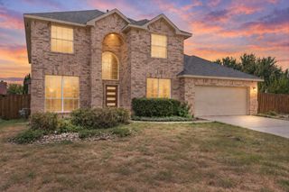2831 Atrium Drive, Grand Prairie, TX 75052
