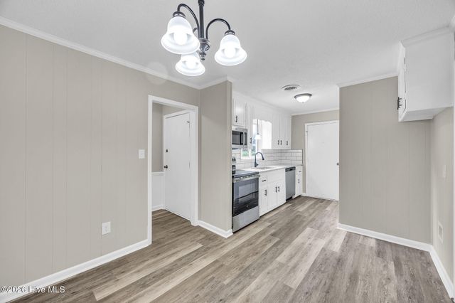 503 Rollingwood Drive, Dudley, NC 28333