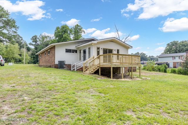 503 Rollingwood Drive, Dudley, NC 28333