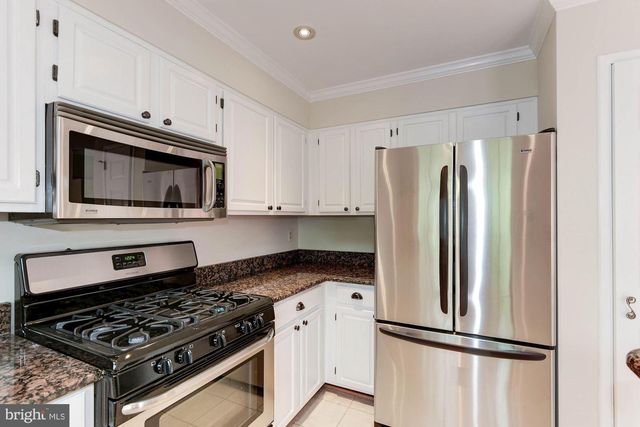 1264 QUAKER HILL DR, Alexandria, VA 22314