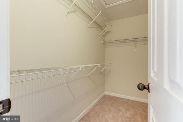 1264 QUAKER HILL DR, Alexandria, VA 22314