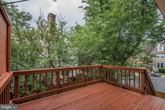 1264 QUAKER HILL DR, Alexandria, VA 22314