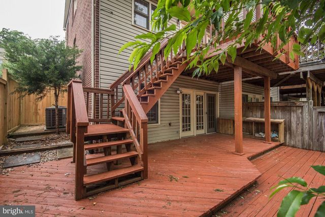 1264 QUAKER HILL DR, Alexandria, VA 22314