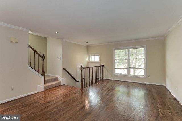 1264 QUAKER HILL DR, Alexandria, VA 22314