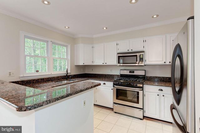 1264 QUAKER HILL DR, Alexandria, VA 22314