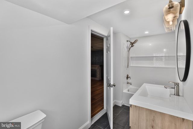 9312 EDMUND ST, Philadelphia, PA 19114