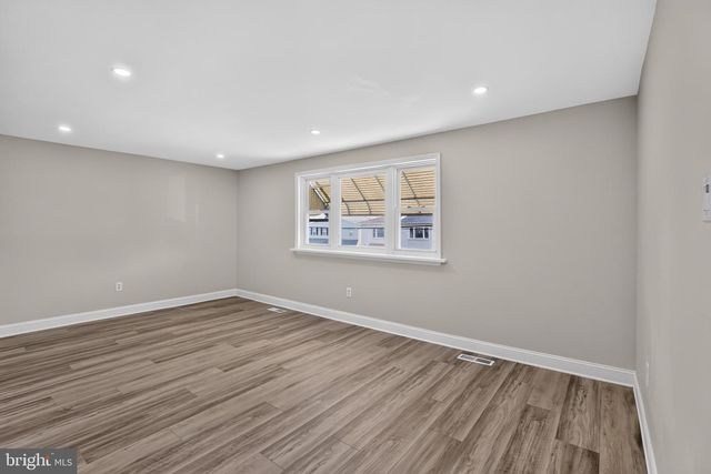 9312 EDMUND ST, Philadelphia, PA 19114