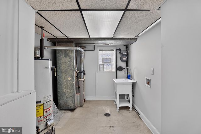 9312 EDMUND ST, Philadelphia, PA 19114