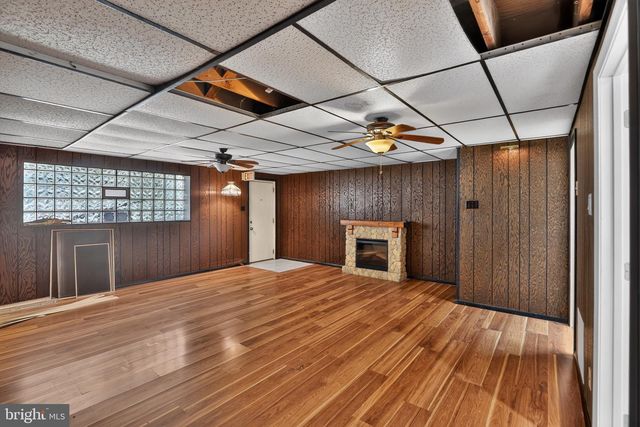 9312 EDMUND ST, Philadelphia, PA 19114