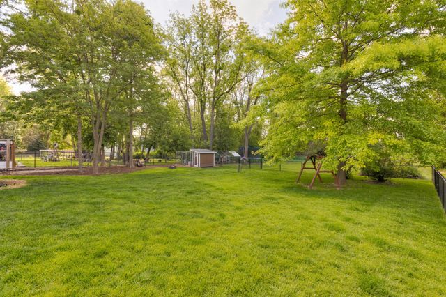 2718 Emma Avenue, Des Moines, IA 50321