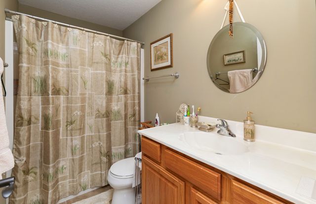 2718 Emma Avenue, Des Moines, IA 50321