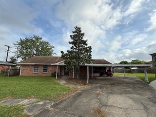 3221 Jennie Dr, Morgan City, LA 70380
