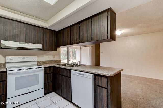 712 Lucerne Circle, Ormond Beach, FL 32174