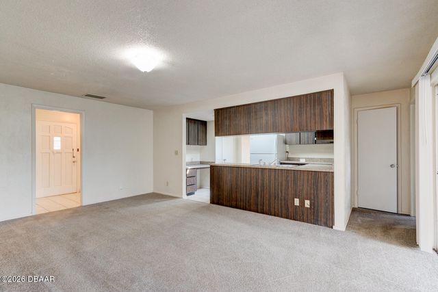 712 Lucerne Circle, Ormond Beach, FL 32174