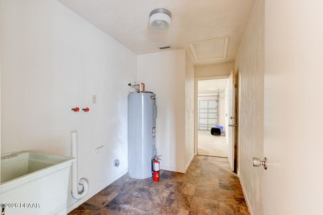 712 Lucerne Circle, Ormond Beach, FL 32174