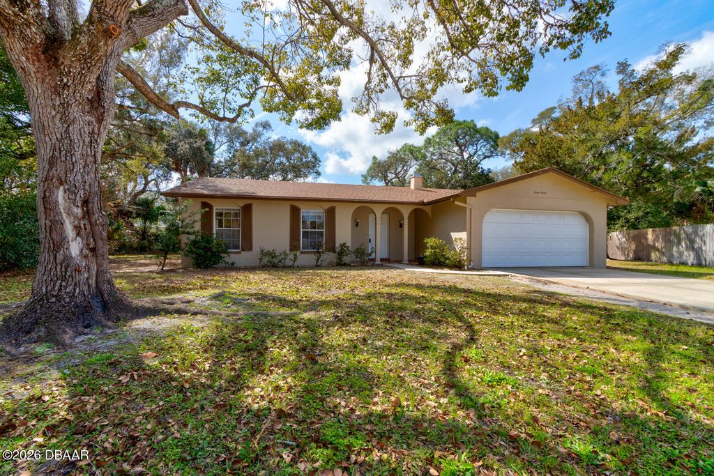 712 Lucerne Circle, Ormond Beach, FL 32174