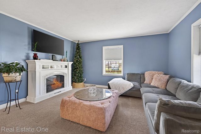 343 Bates Lane, Frenchtown Township, MI 48162