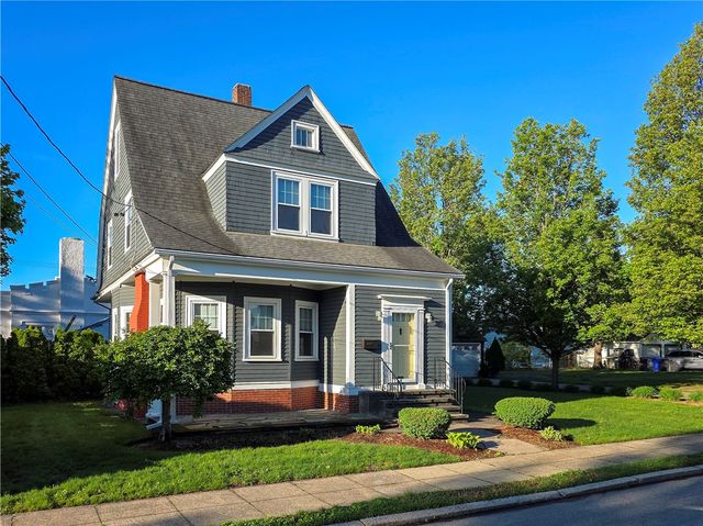 225 Hunts Avenue, Pawtucket, RI 02861