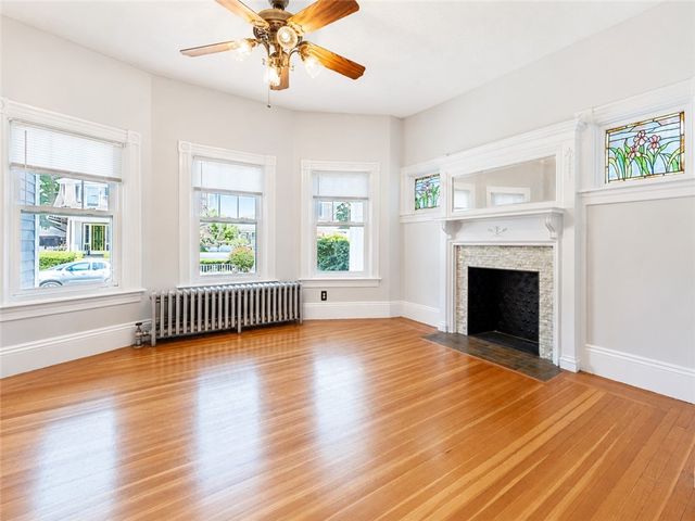 225 Hunts Avenue, Pawtucket, RI 02861