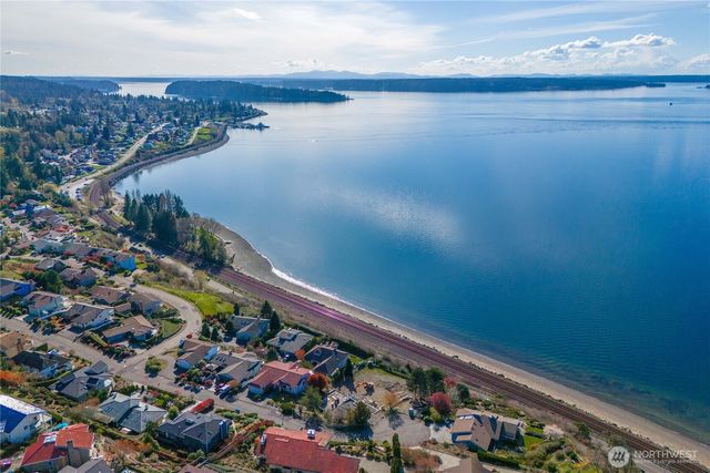 38 Puget Drive, Steilacoom, WA 98388