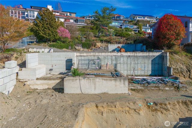 38 Puget Drive, Steilacoom, WA 98388