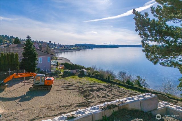 38 Puget Drive, Steilacoom, WA 98388