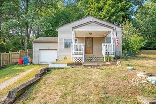 1200 Abington Road, Akron, OH 44312