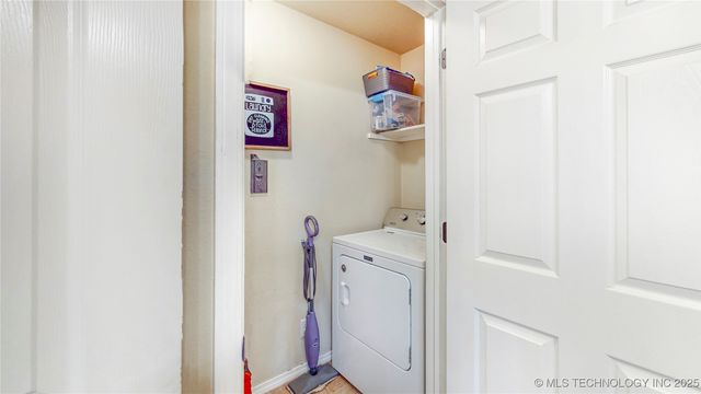 9248 S 254th East Avenue, Broken Arrow, OK 74014