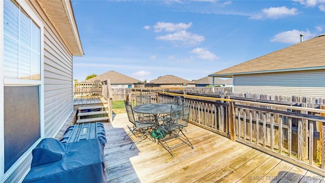 9248 S 254th East Avenue, Broken Arrow, OK 74014