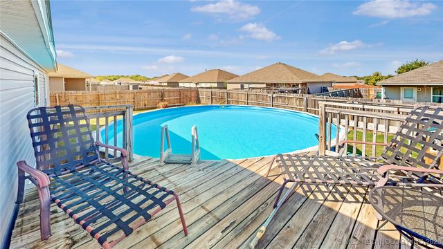 9248 S 254th East Avenue, Broken Arrow, OK 74014