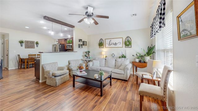 9248 S 254th East Avenue, Broken Arrow, OK 74014