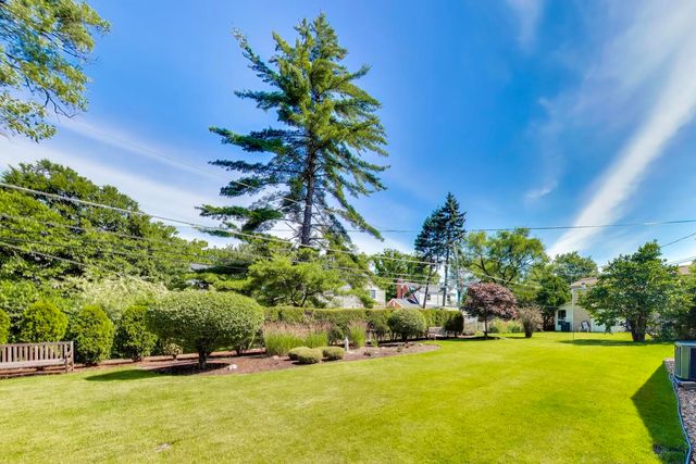 1012 Bonita Drive, Park Ridge, IL 60068